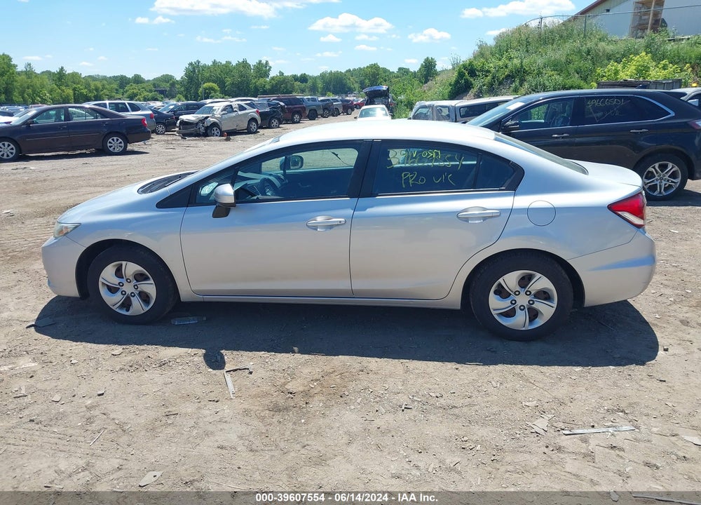 2015 HONDA CIVIC LX VIN: 2HGFB2E51FH510044