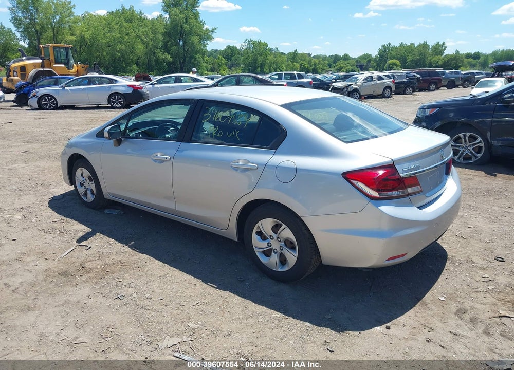 2015 HONDA CIVIC LX VIN: 2HGFB2E51FH510044