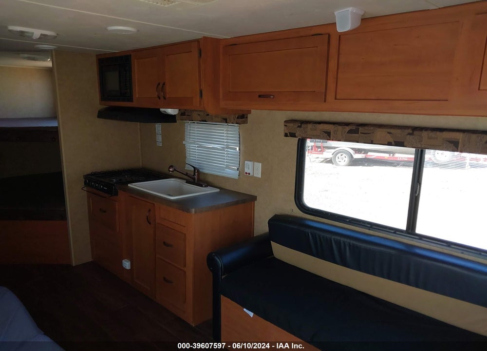 2014 UNDEFINED CCKT25BHC VIN: 4X4TCSA21EK021543