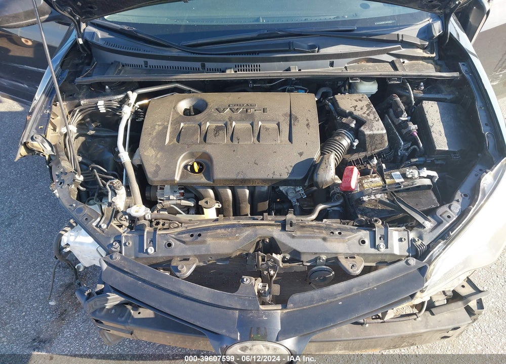 2018 TOYOTA COROLLA LE VIN: 5YFBURHE4JP753541