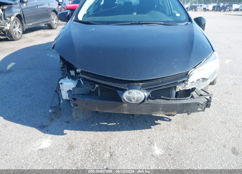 2018 TOYOTA COROLLA LE VIN: 5YFBURHE4JP753541