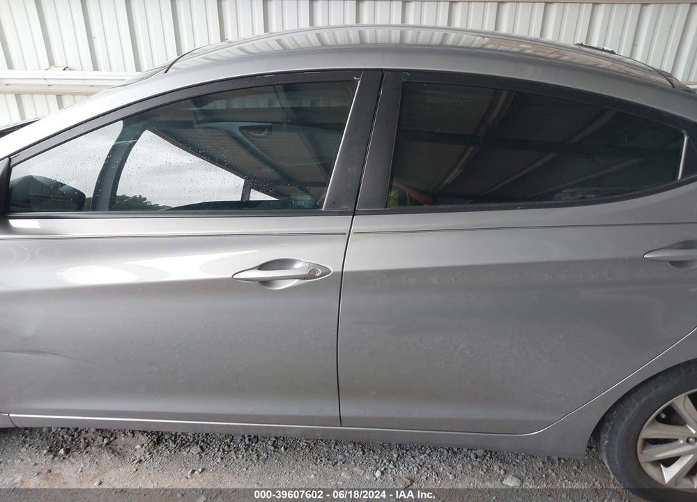 2014 HYUNDAI ELANTRA SE VIN: KMHDH4AE2EU131227