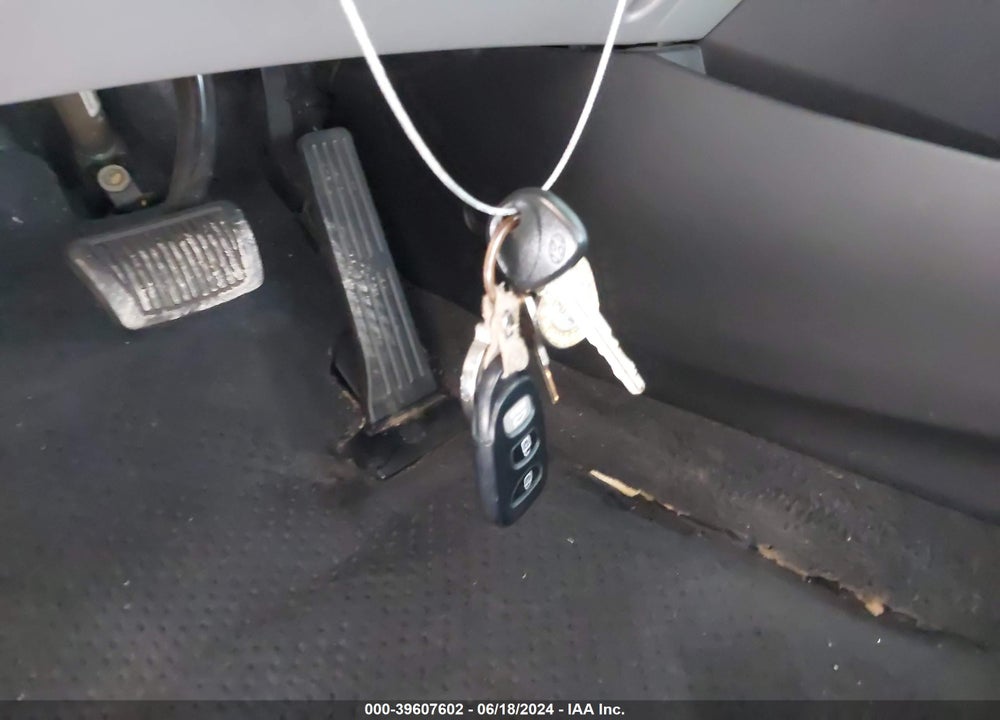 2014 HYUNDAI ELANTRA SE VIN: KMHDH4AE2EU131227