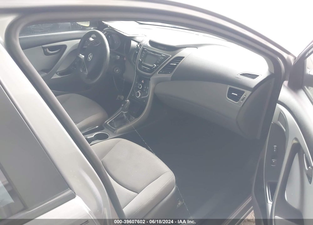 2014 HYUNDAI ELANTRA SE VIN: KMHDH4AE2EU131227