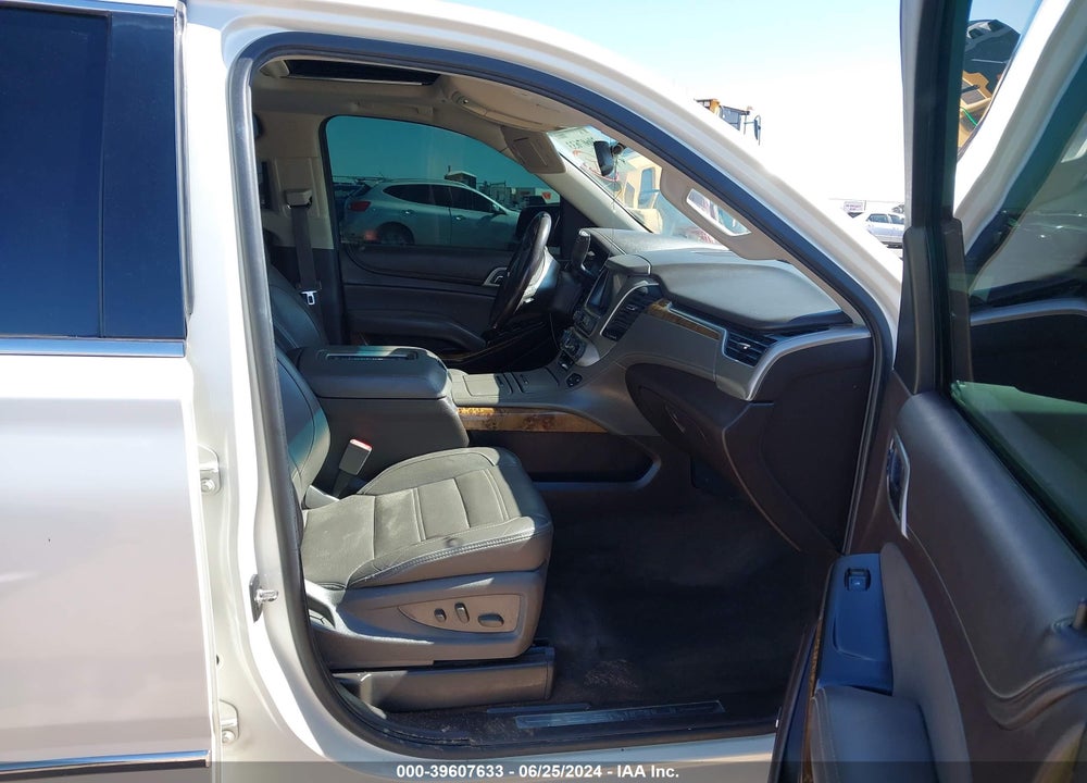2015 GMC YUKON DENALI VIN: 1GKS1CKJ0FR516607