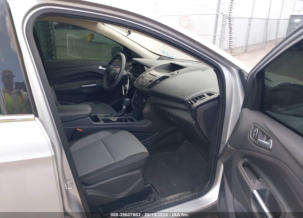 2017 FORD ESCAPE SE VIN: 1FMCU0GD3HUB15511