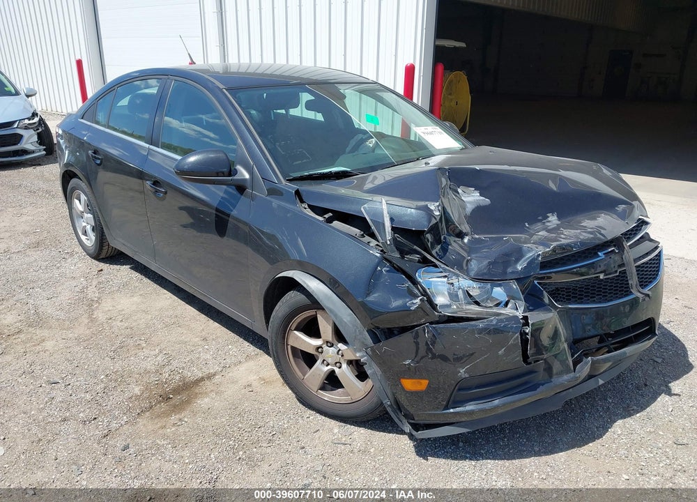 2014 CHEVROLET CRUZE 1LT AUTO VIN: 1G1PC5SB0E7162106