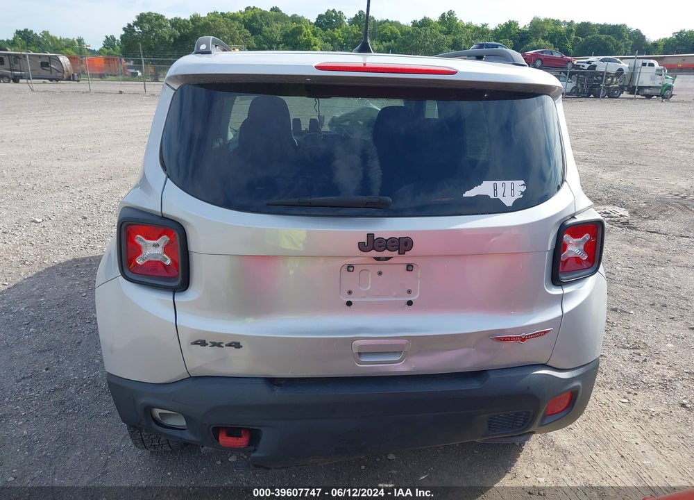 2018 JEEP RENEGADE VIN: ZACCJBCB7JPH01746
