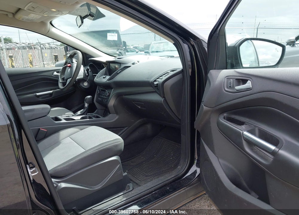 2017 FORD ESCAPE SE VIN: 1FMCU0GD8HUD83244