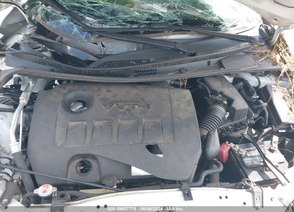 2018 TOYOTA COROLLA LE VIN: 5YFBURHE7JP807205