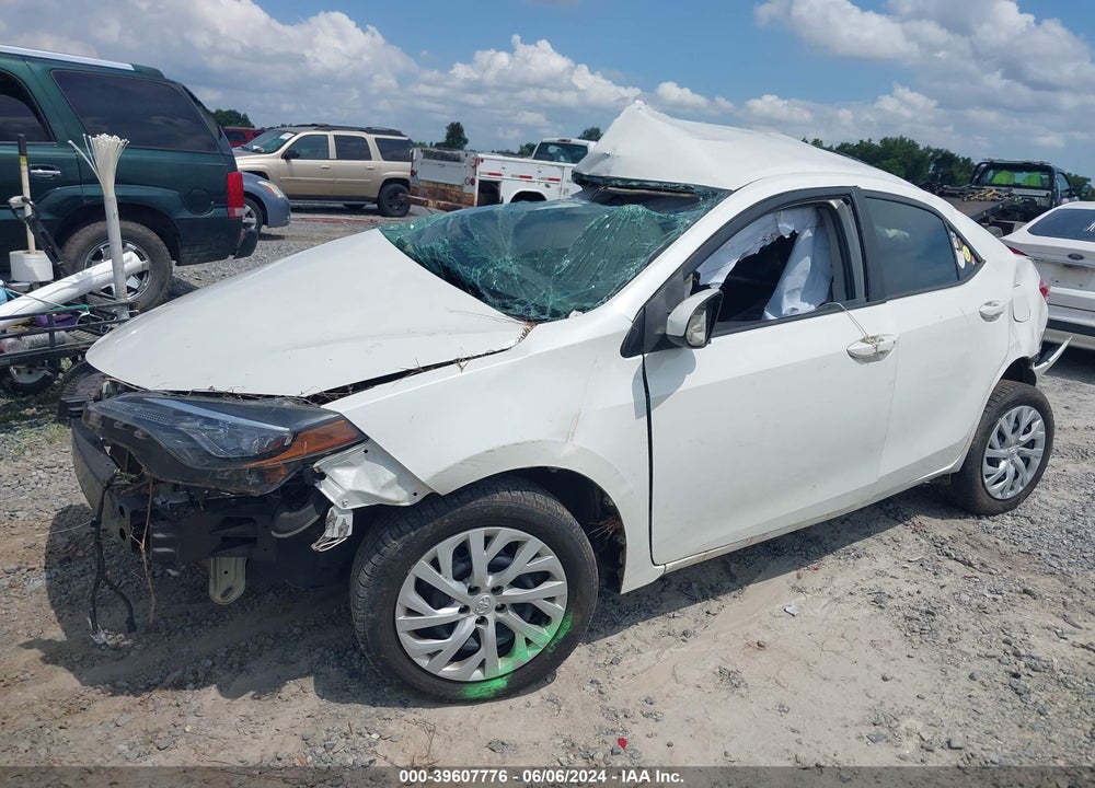 2018 TOYOTA COROLLA LE VIN: 5YFBURHE7JP807205