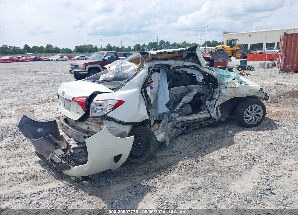 2018 TOYOTA COROLLA LE VIN: 5YFBURHE7JP807205