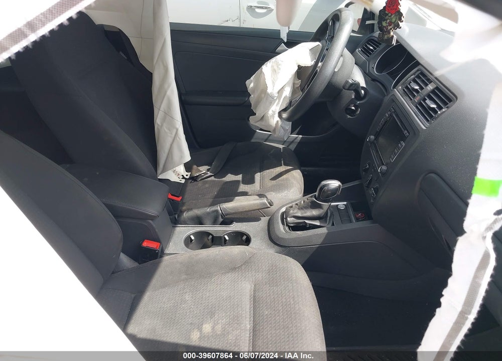2015 VOLKSWAGEN JETTA 2.0L S VIN: 3VW2K7AJ8FM353740