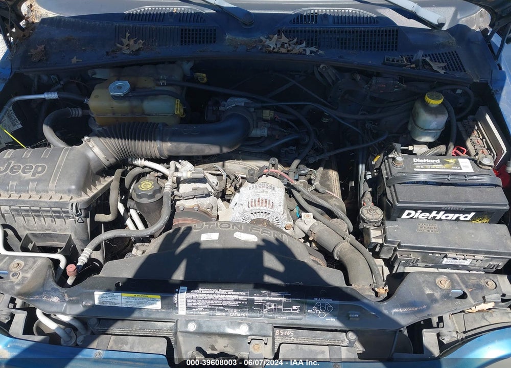 2004 JEEP LIBERTY SPORT VIN: 1J4GL48K24W178816