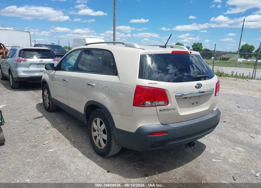 2011 KIA SORENTO LX VIN: 5XYKT4A11BG132020