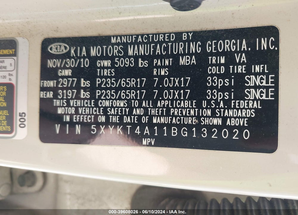 2011 KIA SORENTO LX VIN: 5XYKT4A11BG132020