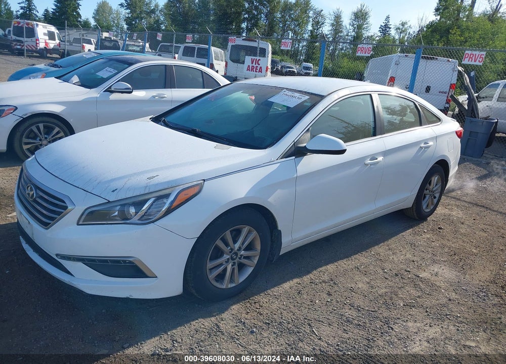 2015 HYUNDAI SONATA SE VIN: 5NPE24AF9FH233798