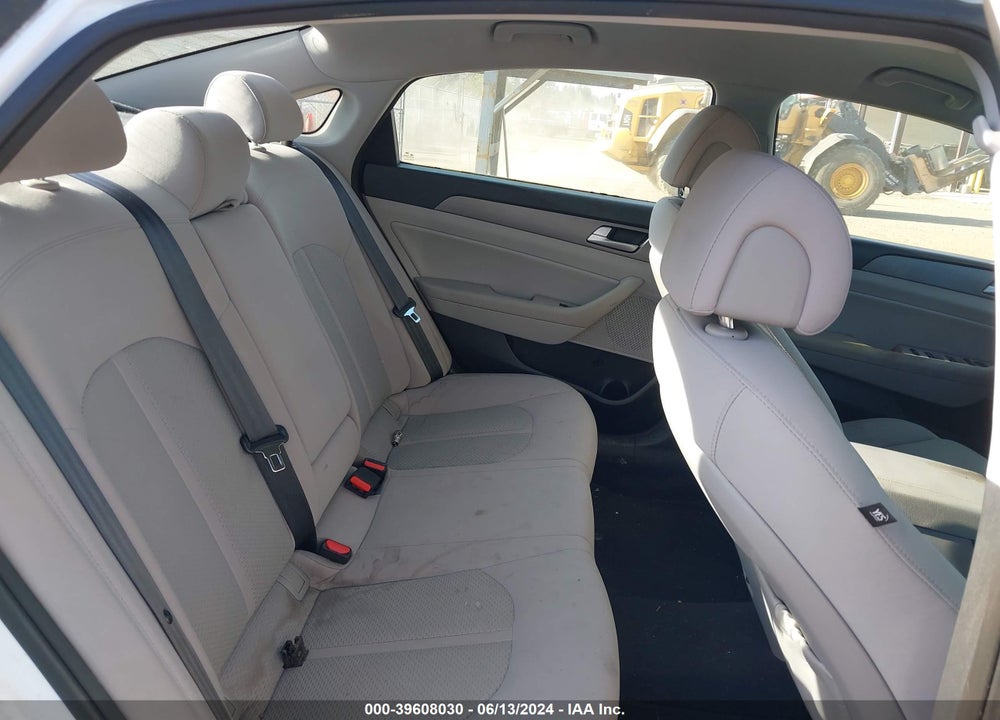 2015 HYUNDAI SONATA SE VIN: 5NPE24AF9FH233798