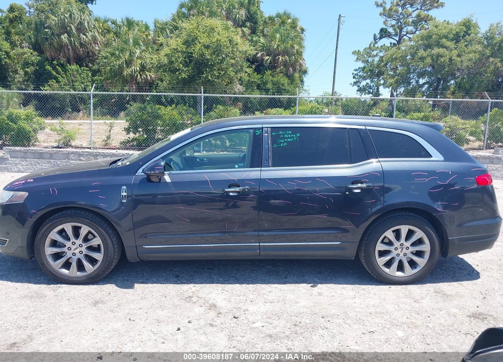 2014 LINCOLN MKT ECOBOOST VIN: 2LMHJ5AT3EBL52419