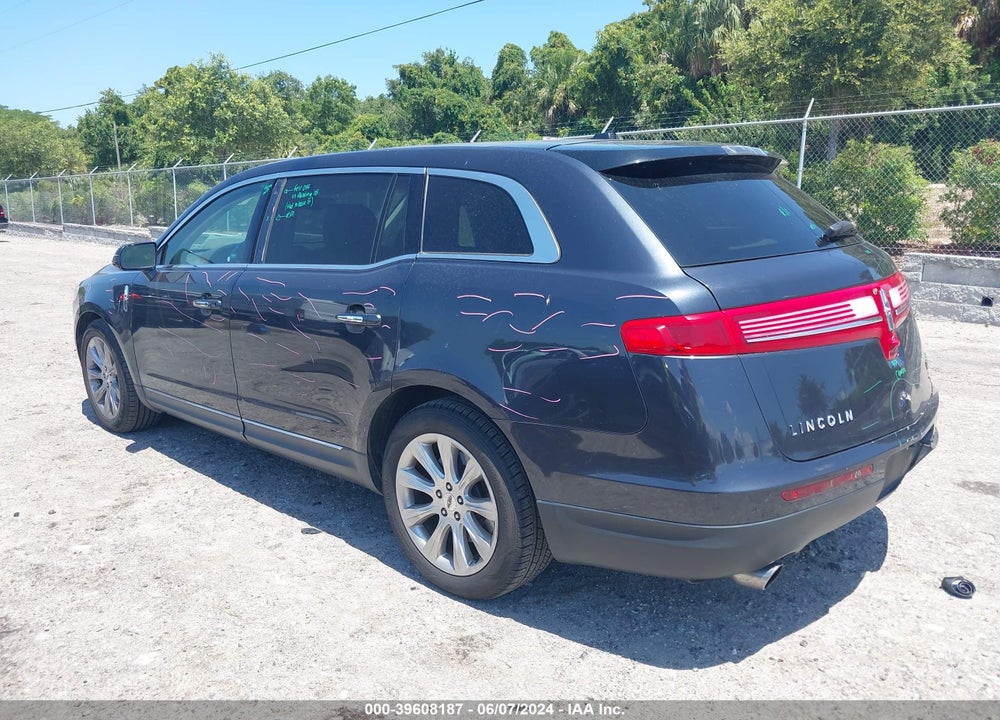 2014 LINCOLN MKT ECOBOOST VIN: 2LMHJ5AT3EBL52419