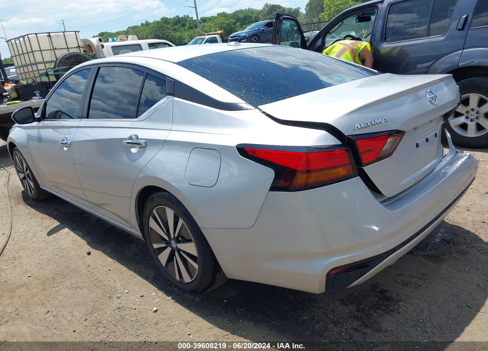 2021 NISSAN ALTIMA SV FWD VIN: 1N4BL4DV3MN366370