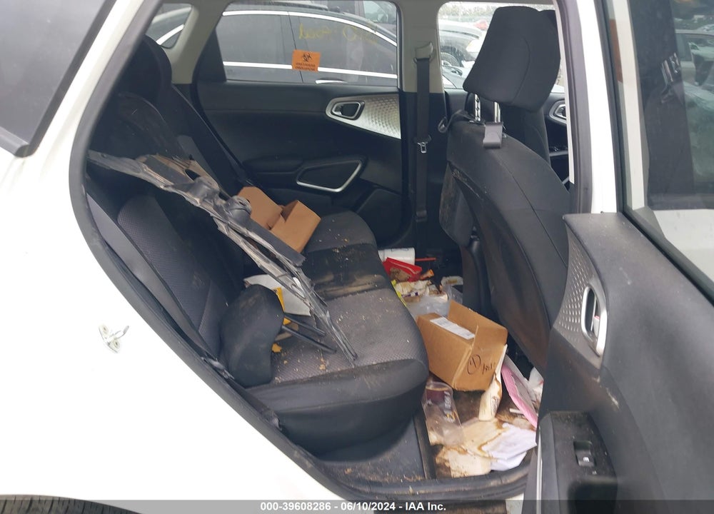2021 KIA SOUL LX VIN: KNDJ23AU2M7786107