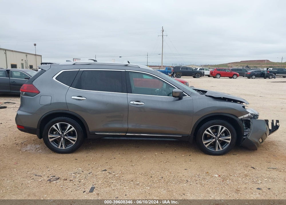 2018 NISSAN ROGUE SL VIN: 5N1AT2MT1JC843051