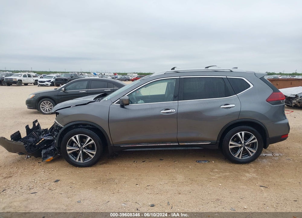 2018 NISSAN ROGUE SL VIN: 5N1AT2MT1JC843051