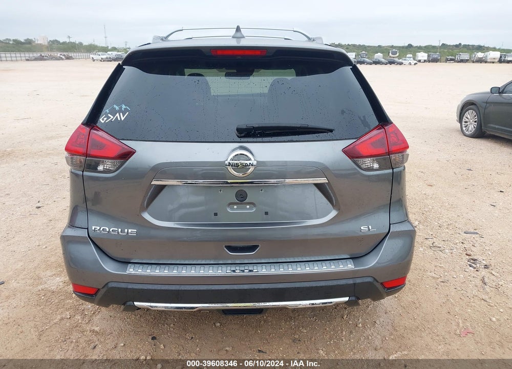 2018 NISSAN ROGUE SL VIN: 5N1AT2MT1JC843051