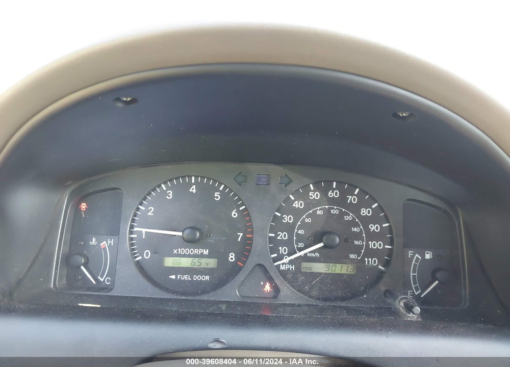 2001 TOYOTA COROLLA LE VIN: 2T1BR12E31C478403