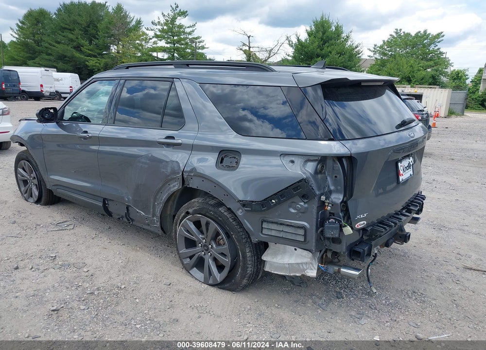 2021 FORD EXPLORER XLT VIN: 1FMSK8DHXMGB40888