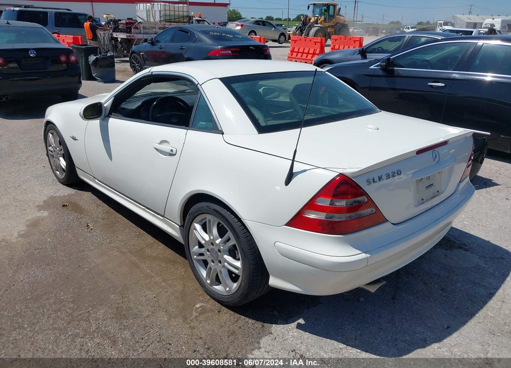 2004 MERCEDES-BENZ SLK 320 VIN: WDBKK65F44F306073