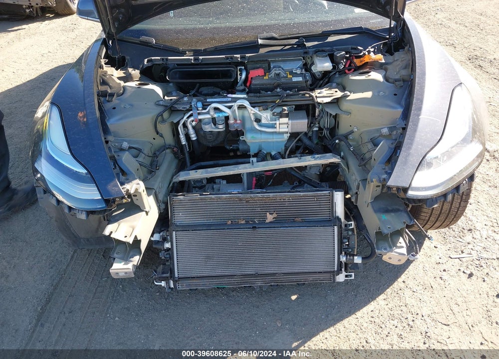 2018 TESLA MODEL 3 LONG RANGE/MID RANGE VIN: 5YJ3E1EA9JF004010