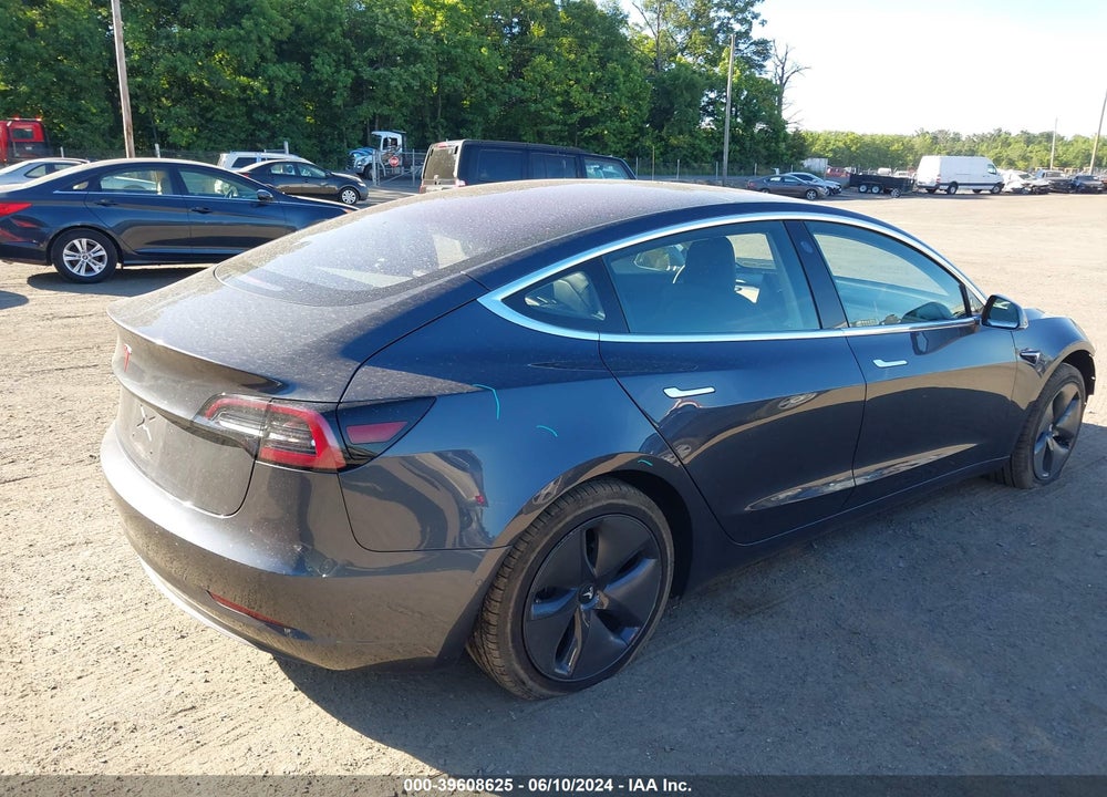 2018 TESLA MODEL 3 LONG RANGE/MID RANGE VIN: 5YJ3E1EA9JF004010