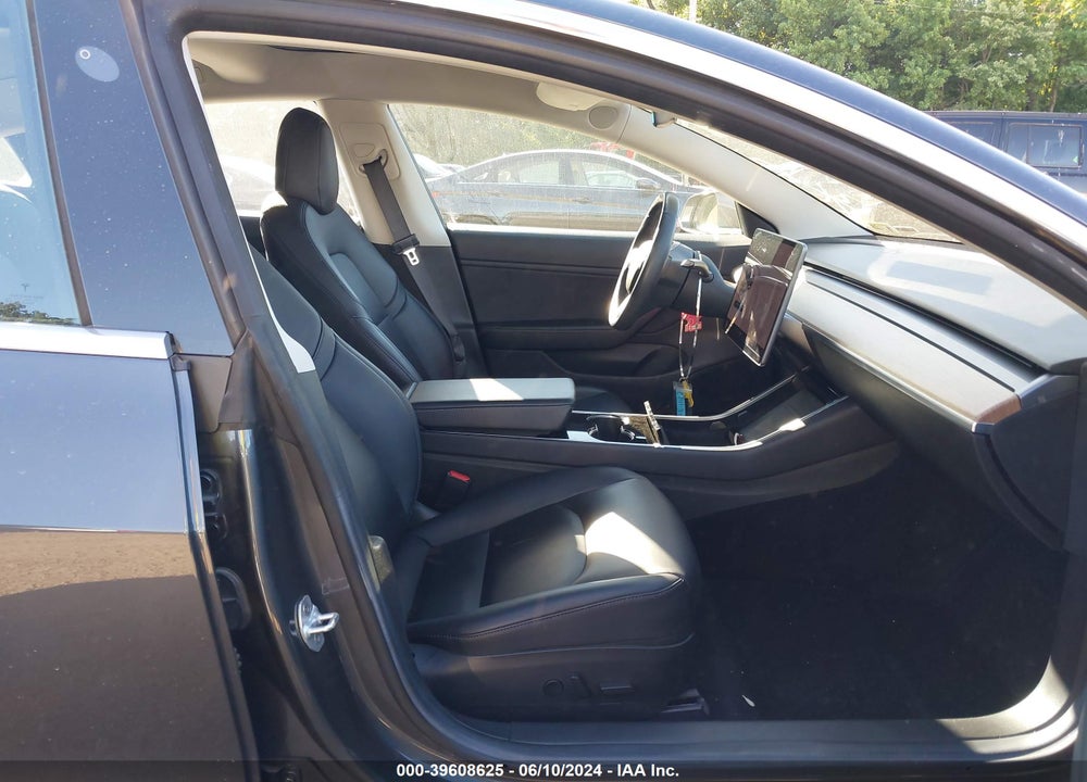 2018 TESLA MODEL 3 LONG RANGE/MID RANGE VIN: 5YJ3E1EA9JF004010