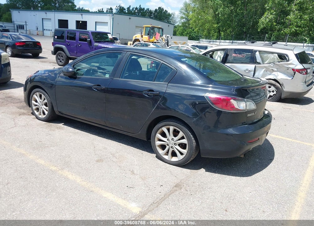 2011 MAZDA 3 S SPORT VIN: JM1BL1U6XB1458940