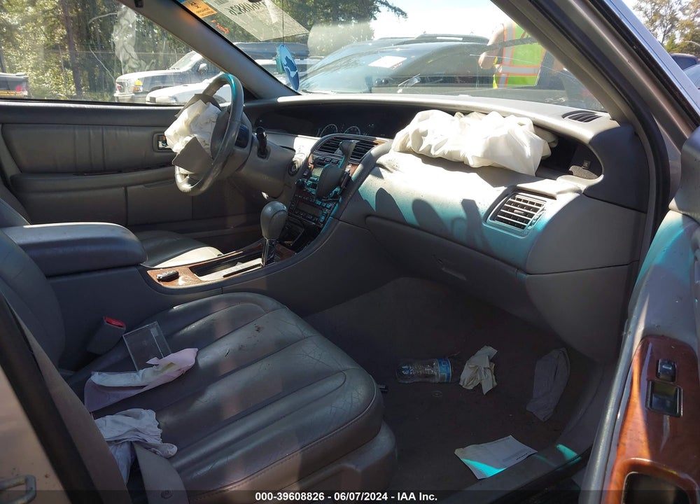 2002 TOYOTA AVALON XLS VIN: 4T1BF28B82U258976
