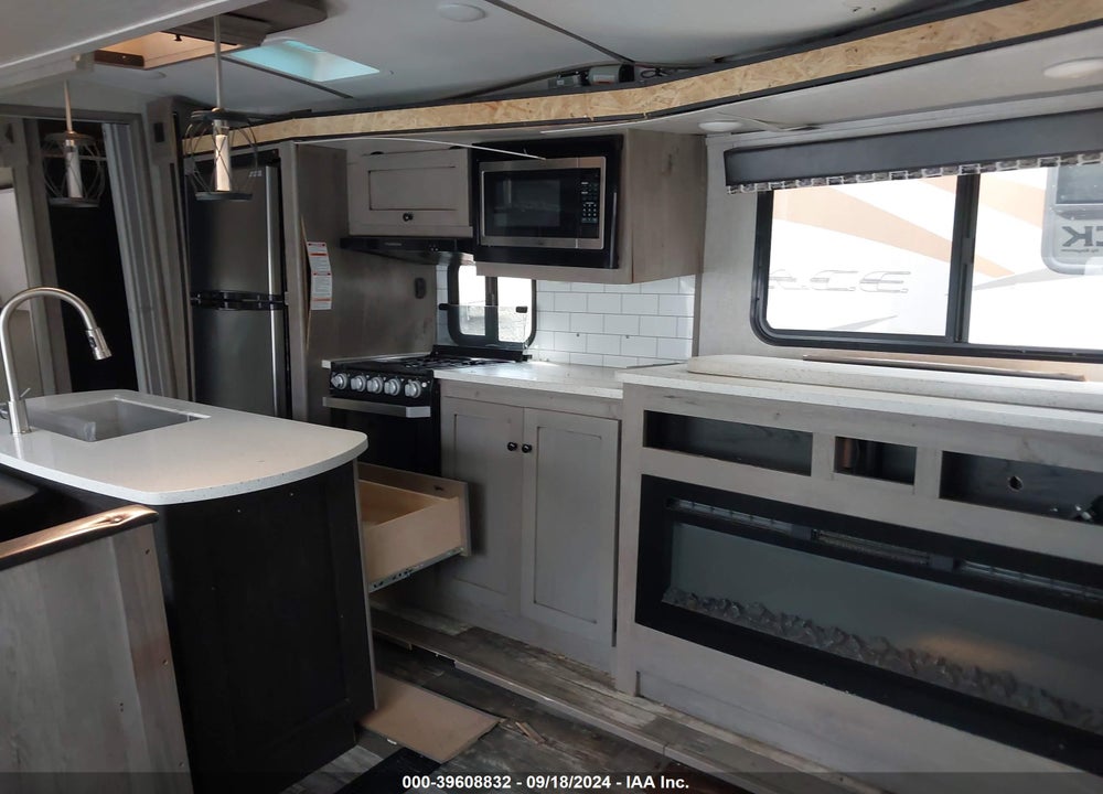 2020 KEYSTONE OUTBACK 340BH VIN: 4YDT34021LB450064