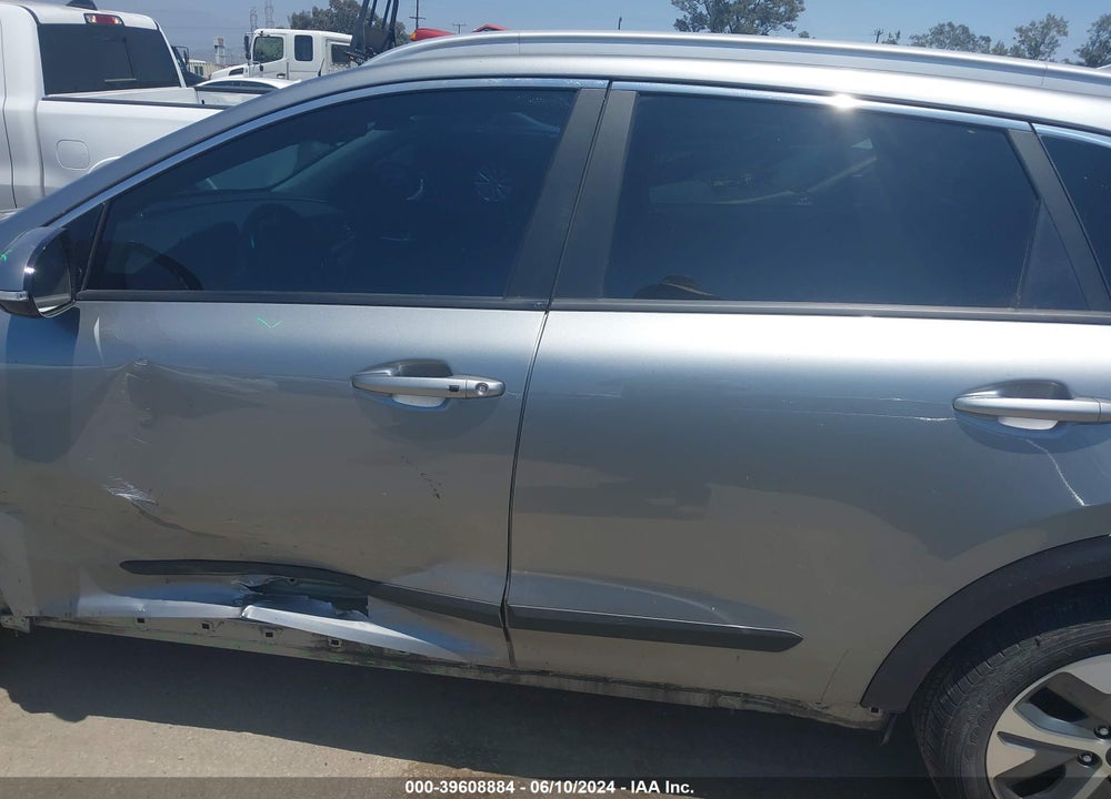 2022 KIA NIRO EV EX PREMIUM VIN: KNDCE3LGXN5152306