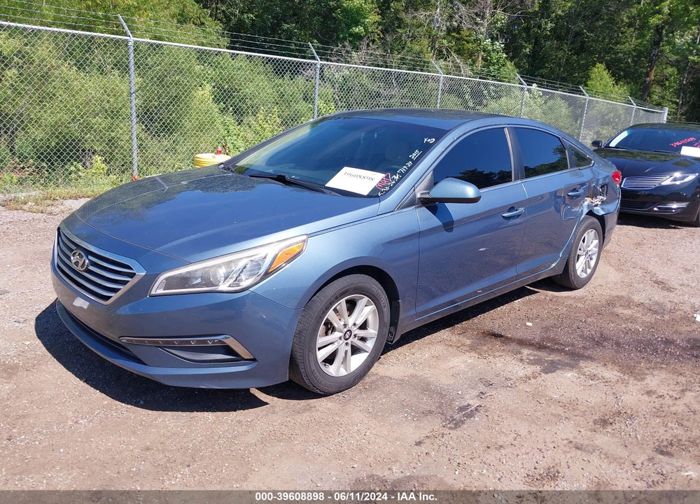 2015 HYUNDAI SONATA SE VIN: 5NPE24AF2FH239944