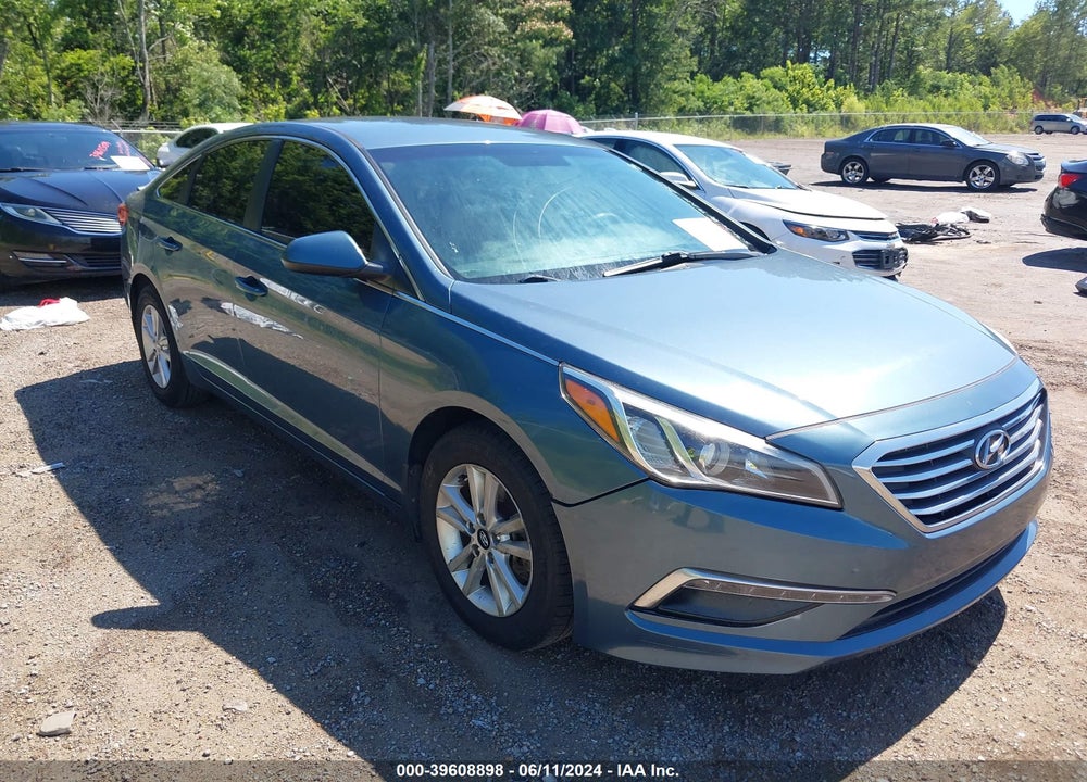 2015 HYUNDAI SONATA SE VIN: 5NPE24AF2FH239944
