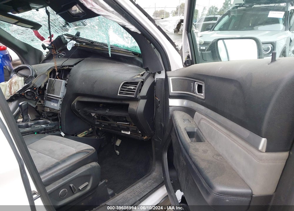 2017 FORD EXPLORER XLT VIN: 1FM5K7D89HGC77270