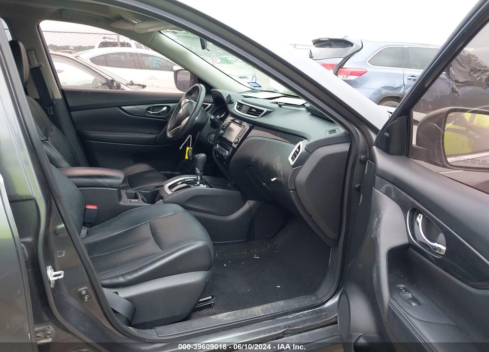 2015 NISSAN ROGUE SL VIN: 5N1AT2MT9FC770289
