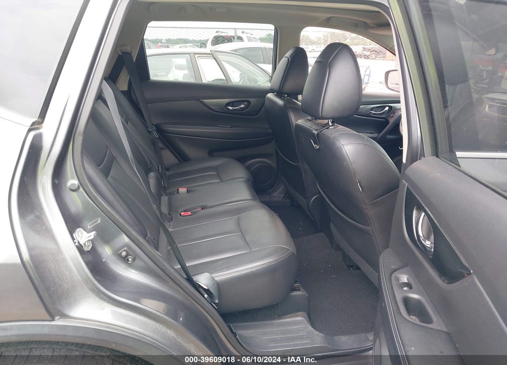 2015 NISSAN ROGUE SL VIN: 5N1AT2MT9FC770289