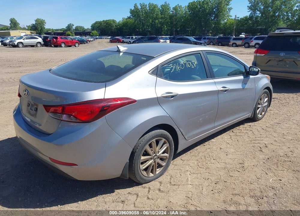 2015 HYUNDAI ELANTRA SE VIN: 5NPDH4AE1FH612490