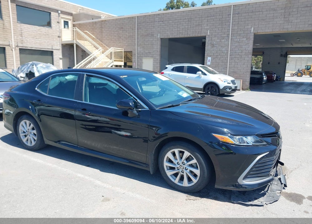 2021 TOYOTA CAMRY LE VIN: 4T1C11AK1MU543044
