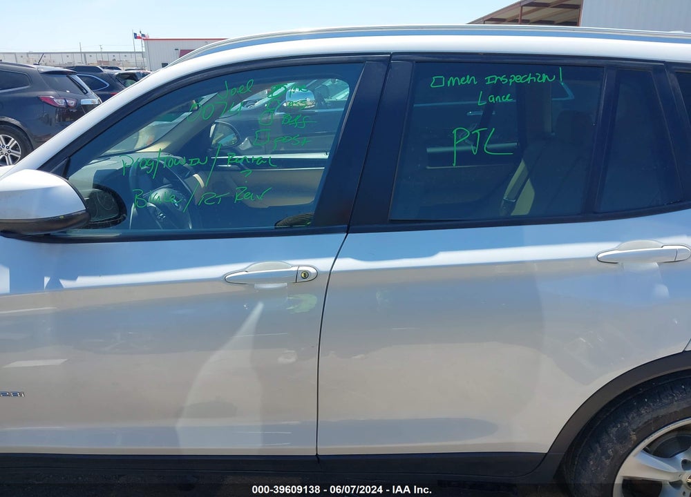 2017 BMW X3 SDRIVE28I VIN: 5UXWZ7C37H0X39617