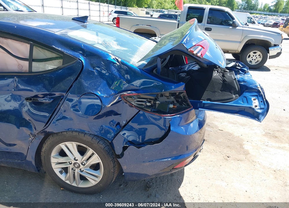 2020 HYUNDAI ELANTRA SEL VIN: 5NPD84LF4LH569488