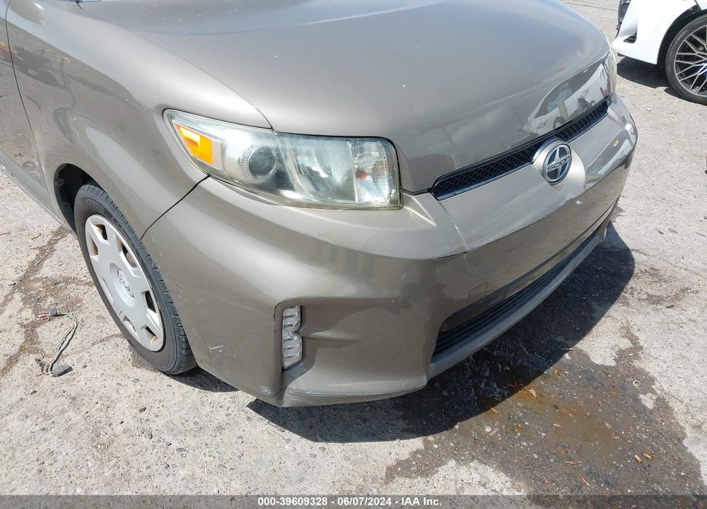2013 SCION XB VIN: JTLZE4FEXDJ036897