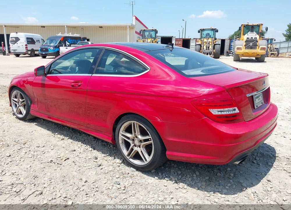 2013 MERCEDES-BENZ C 250 VIN: WDDGJ4HB0DF952739